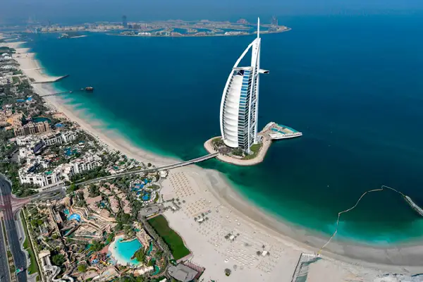 چه فصلی برای سفر به دبی مناسب است؟